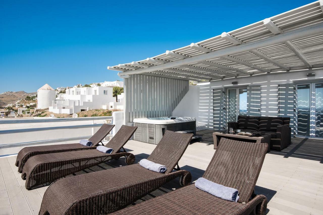 Riva Suites *